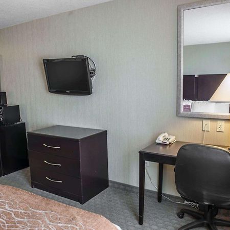 Comfort Inn & Suites Muncie Buitenkant foto