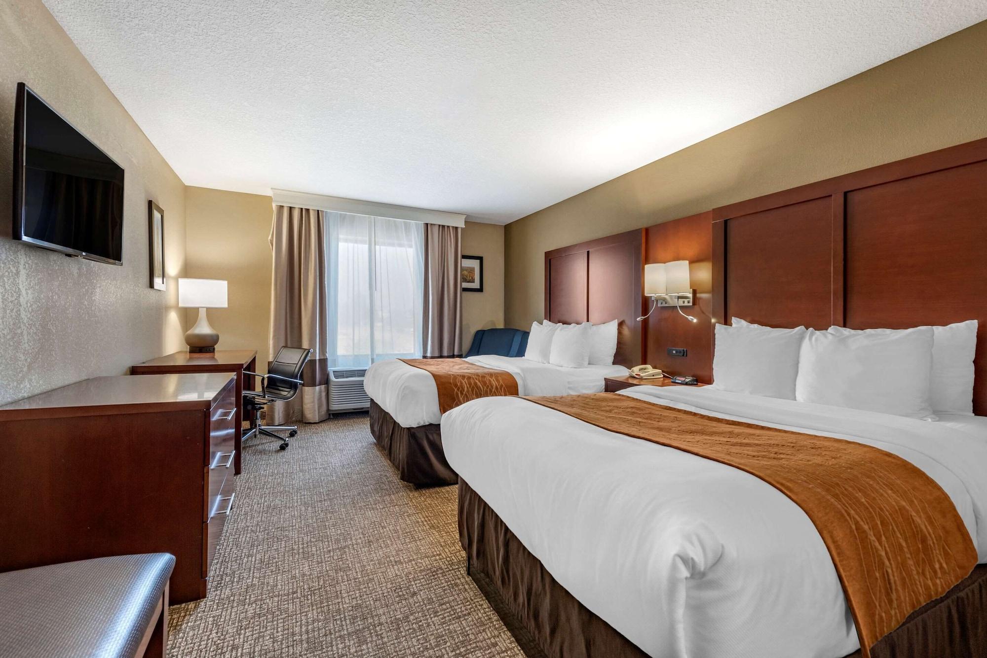Comfort Inn & Suites Muncie Buitenkant foto