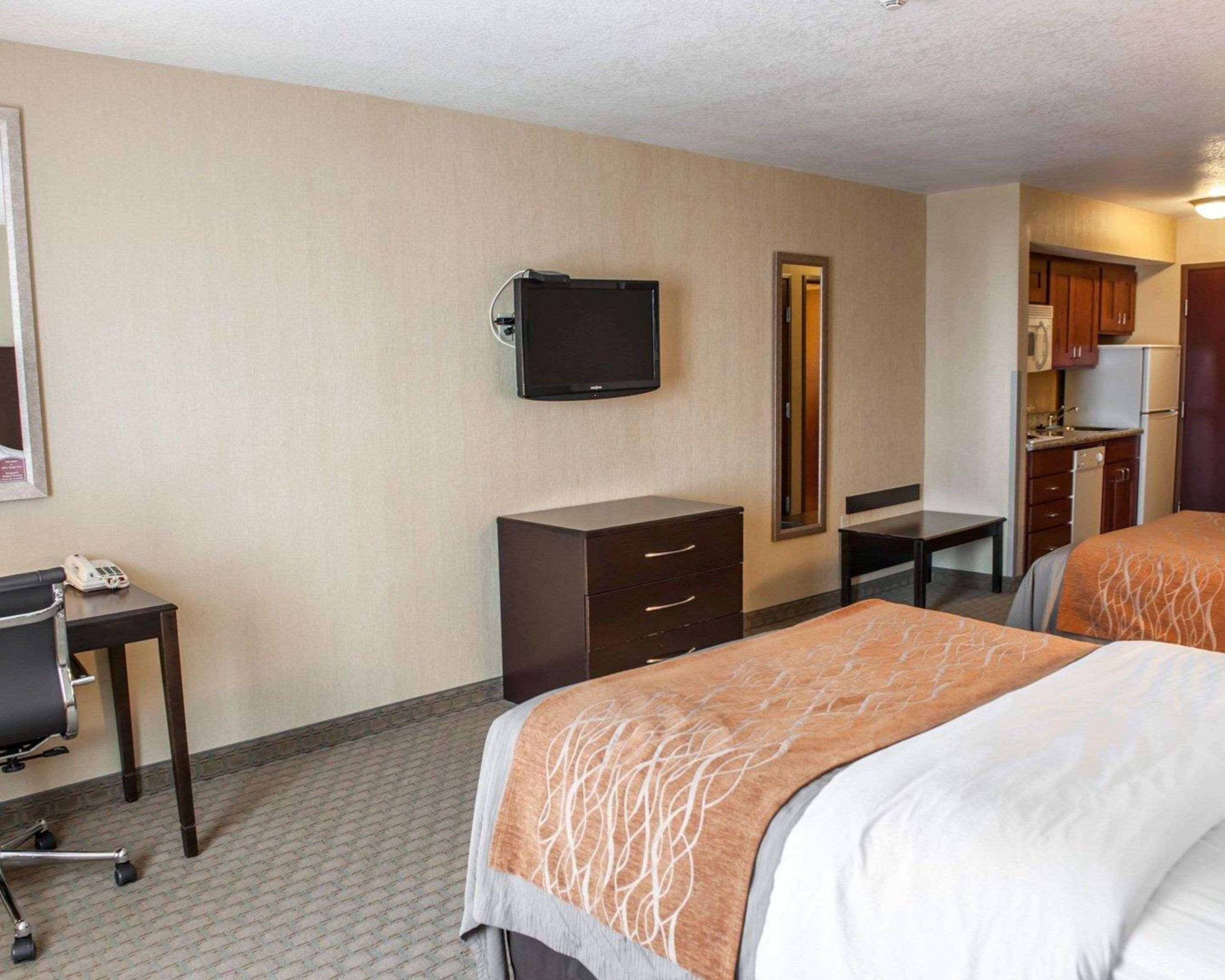 Comfort Inn & Suites Muncie Buitenkant foto