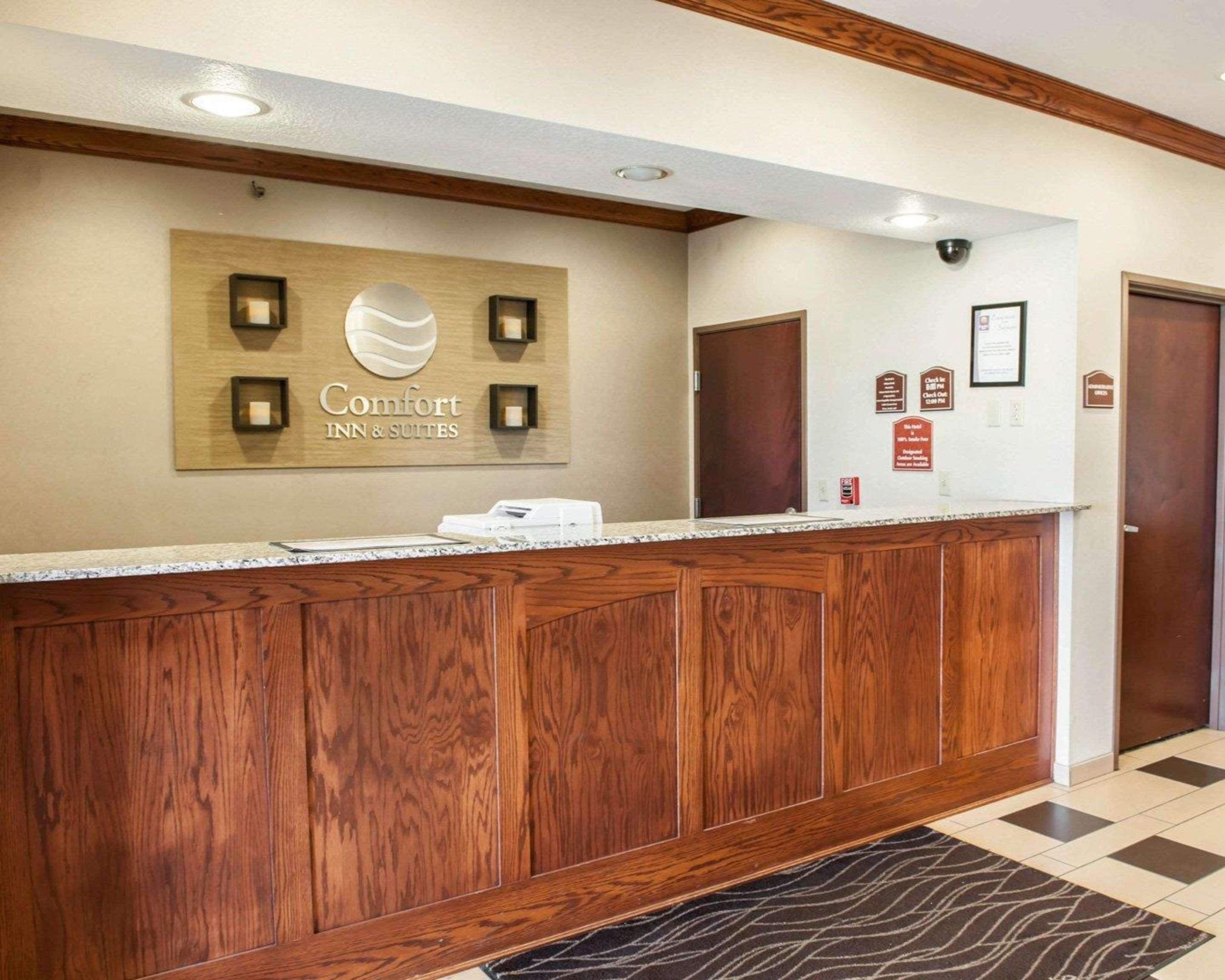 Comfort Inn & Suites Muncie Buitenkant foto
