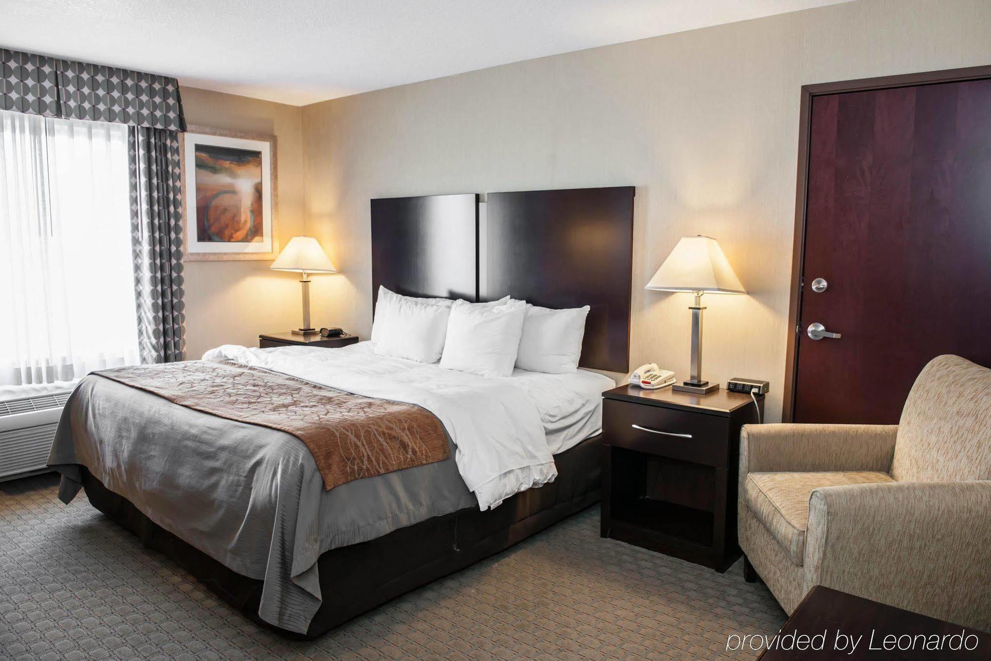 Comfort Inn & Suites Muncie Buitenkant foto